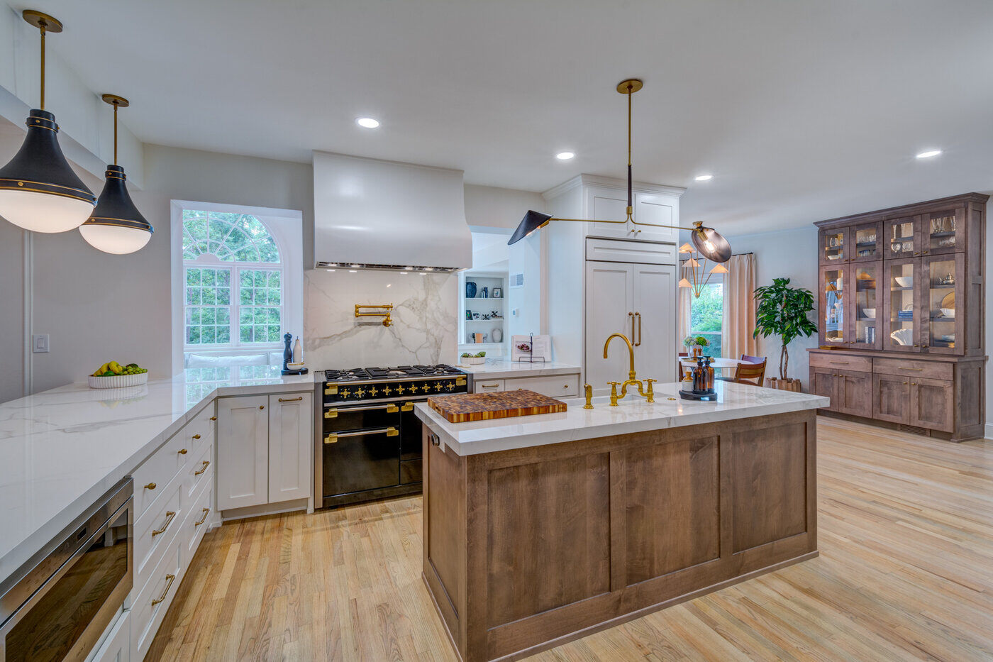 Transitional kitchen remodel in Atlanta, GA with warm wood tones by Silver Oak Remodel